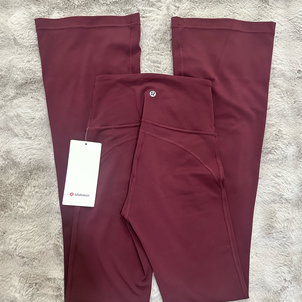 NWT Lululemon Groove SHR Nulu ™ Flared Pant *Regular Size 2 Garnet Rare - Picture 3 of 3